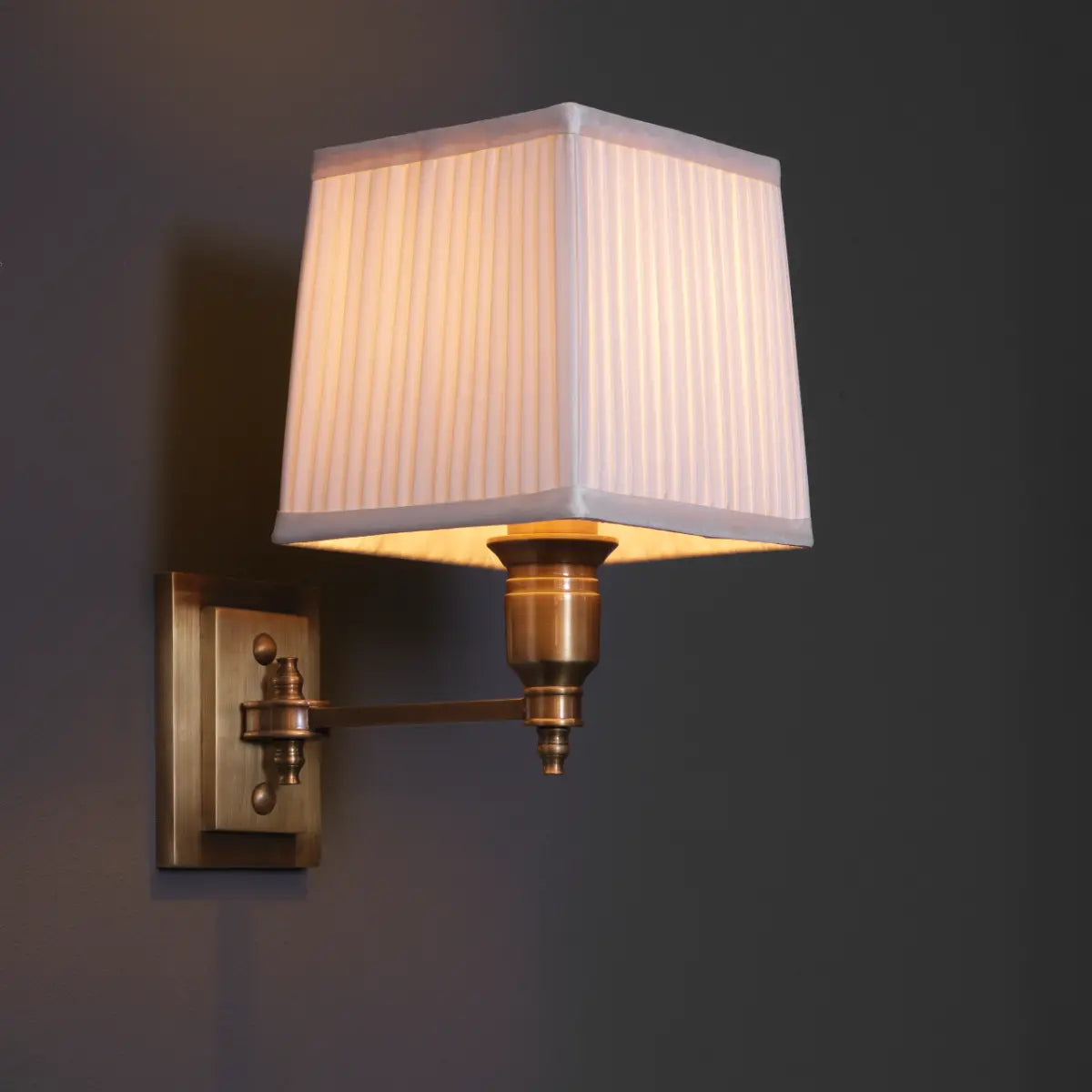 EICHHOLTZ WANDLEUCHTE LEXINGTON 108933