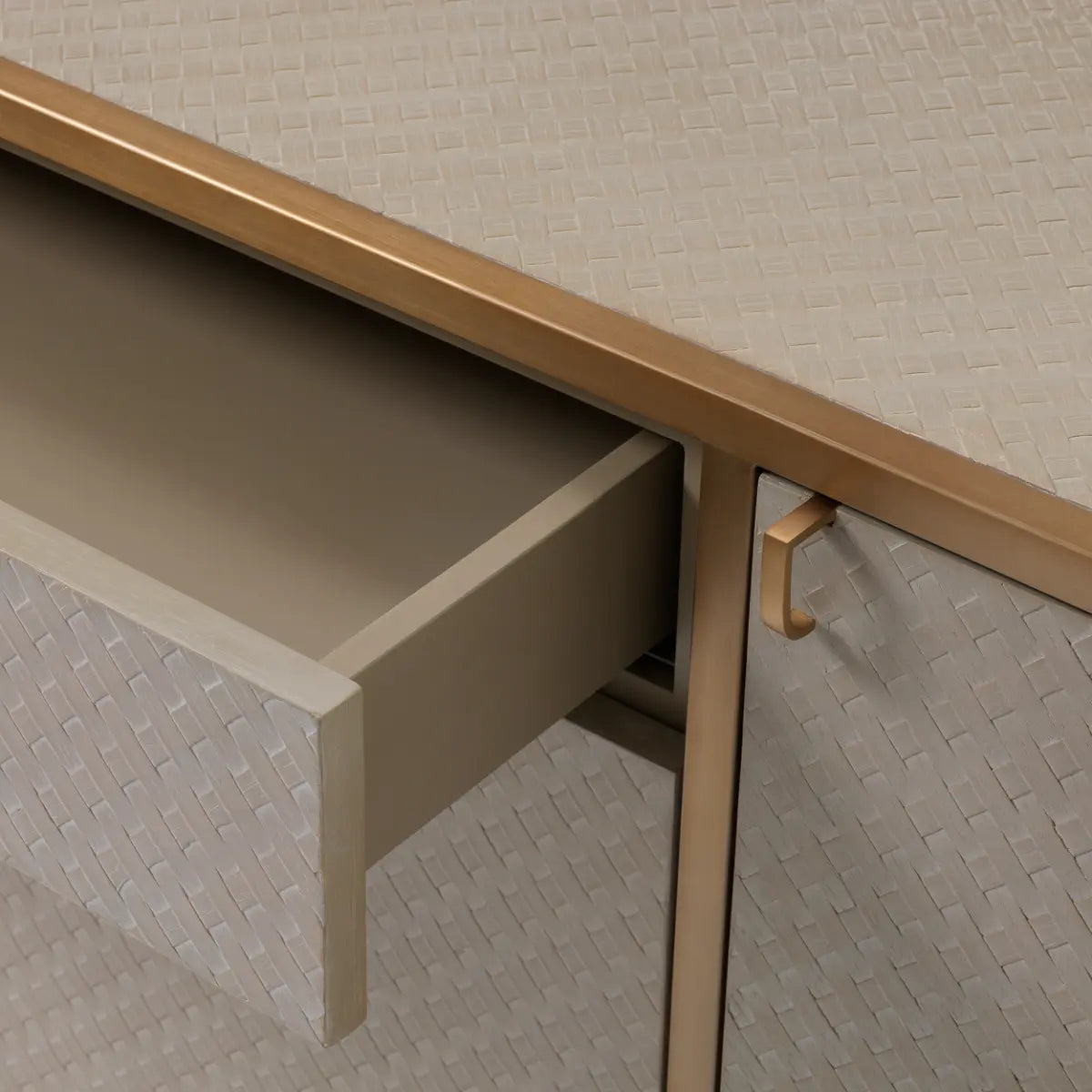 EICHHOLTZ SIDEBOARD NAPA VALLEY 114778